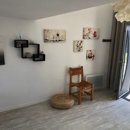 Maison Au Calme Climatisee Avec De Mai A Fin Septembre Royan